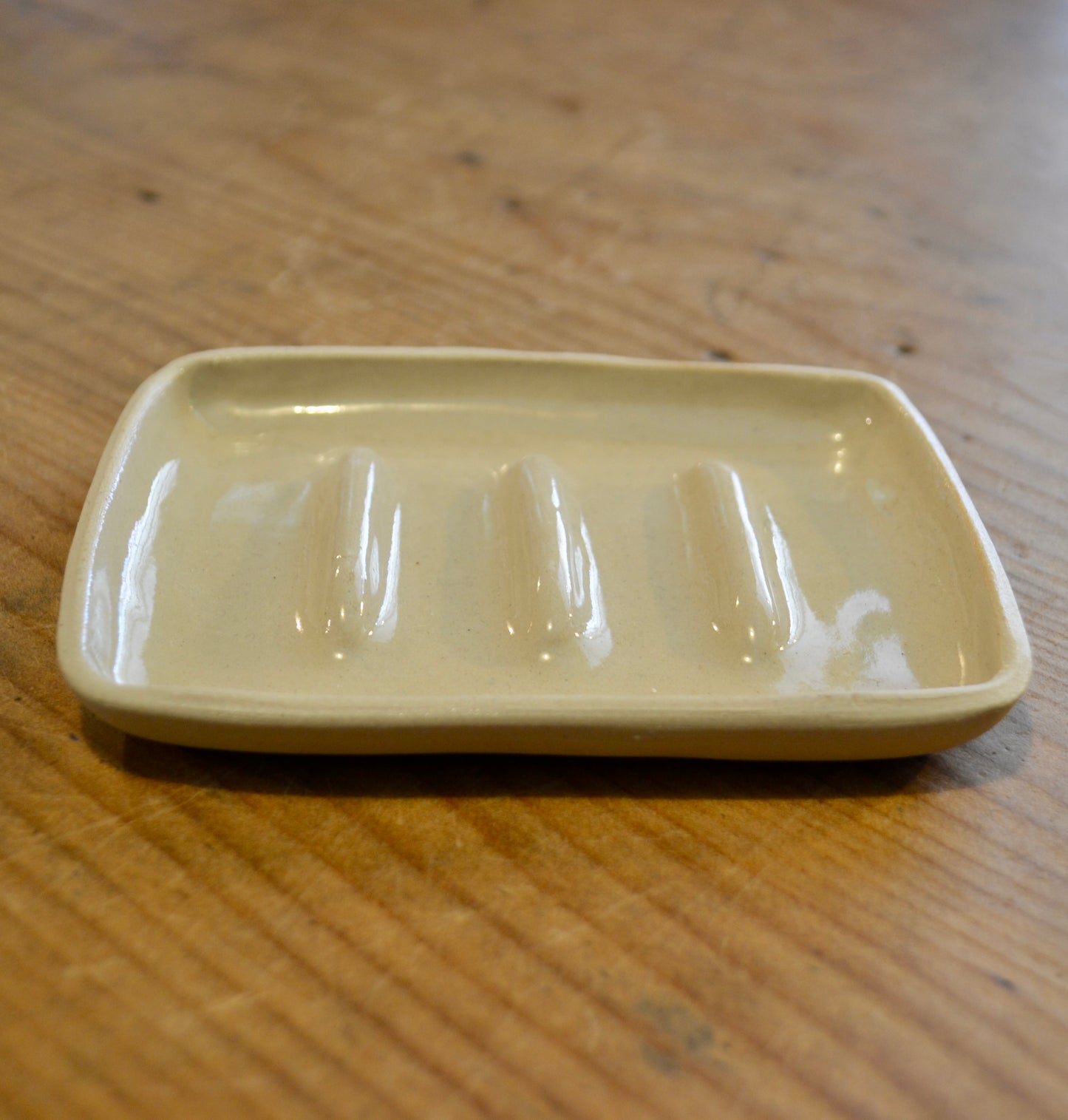 Ceramic Soap Dish - Emma Turner ET