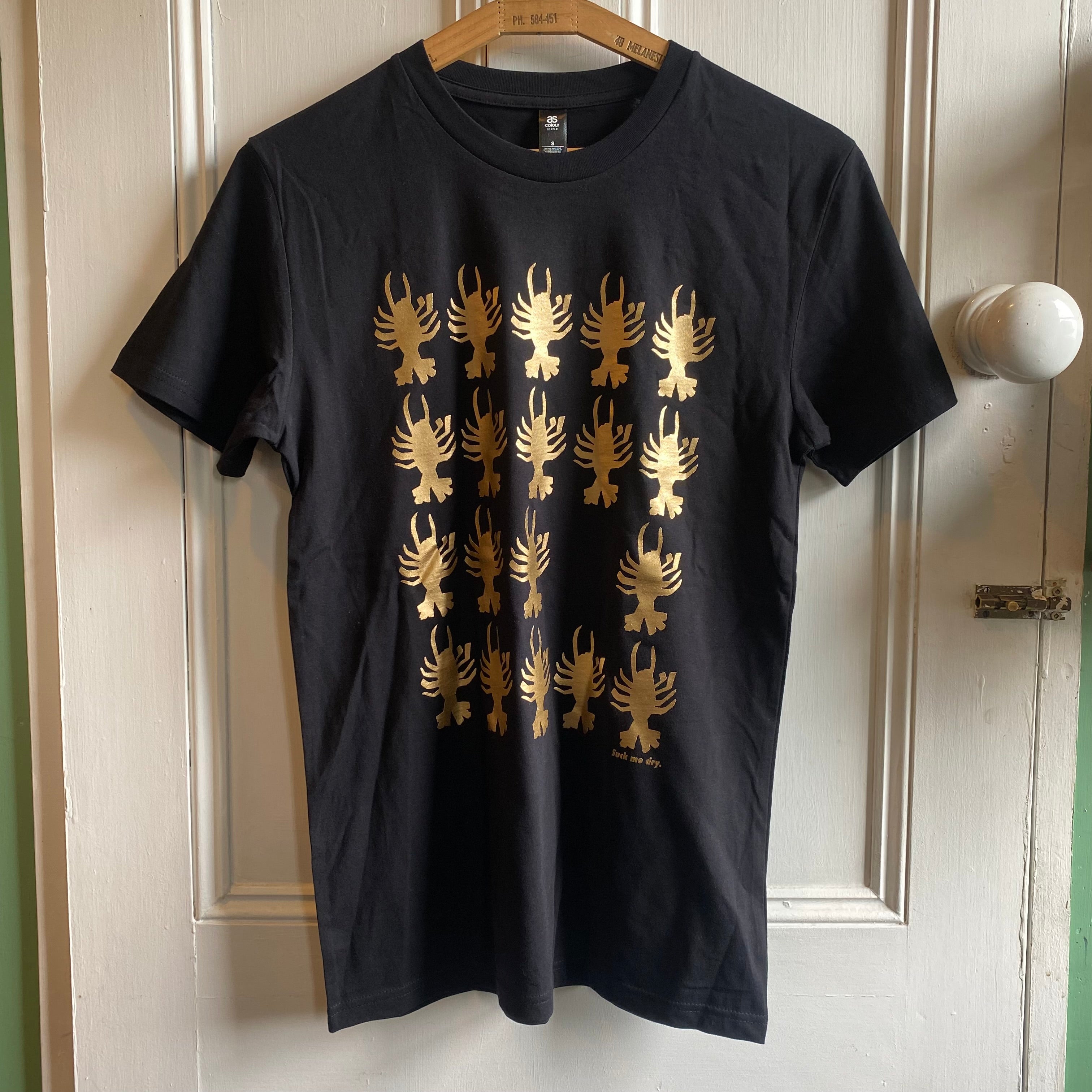 Kōura Kōura Kōura           T Shirt - by Turumeke Harrington